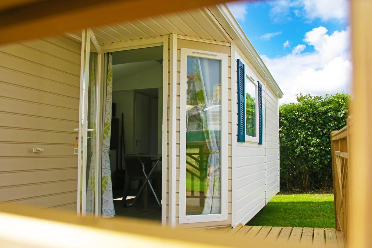 Camping Las Gaviotas Naveces 外观 照片