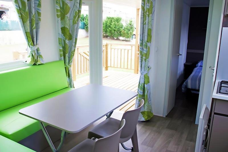 Camping Las Gaviotas Naveces 外观 照片