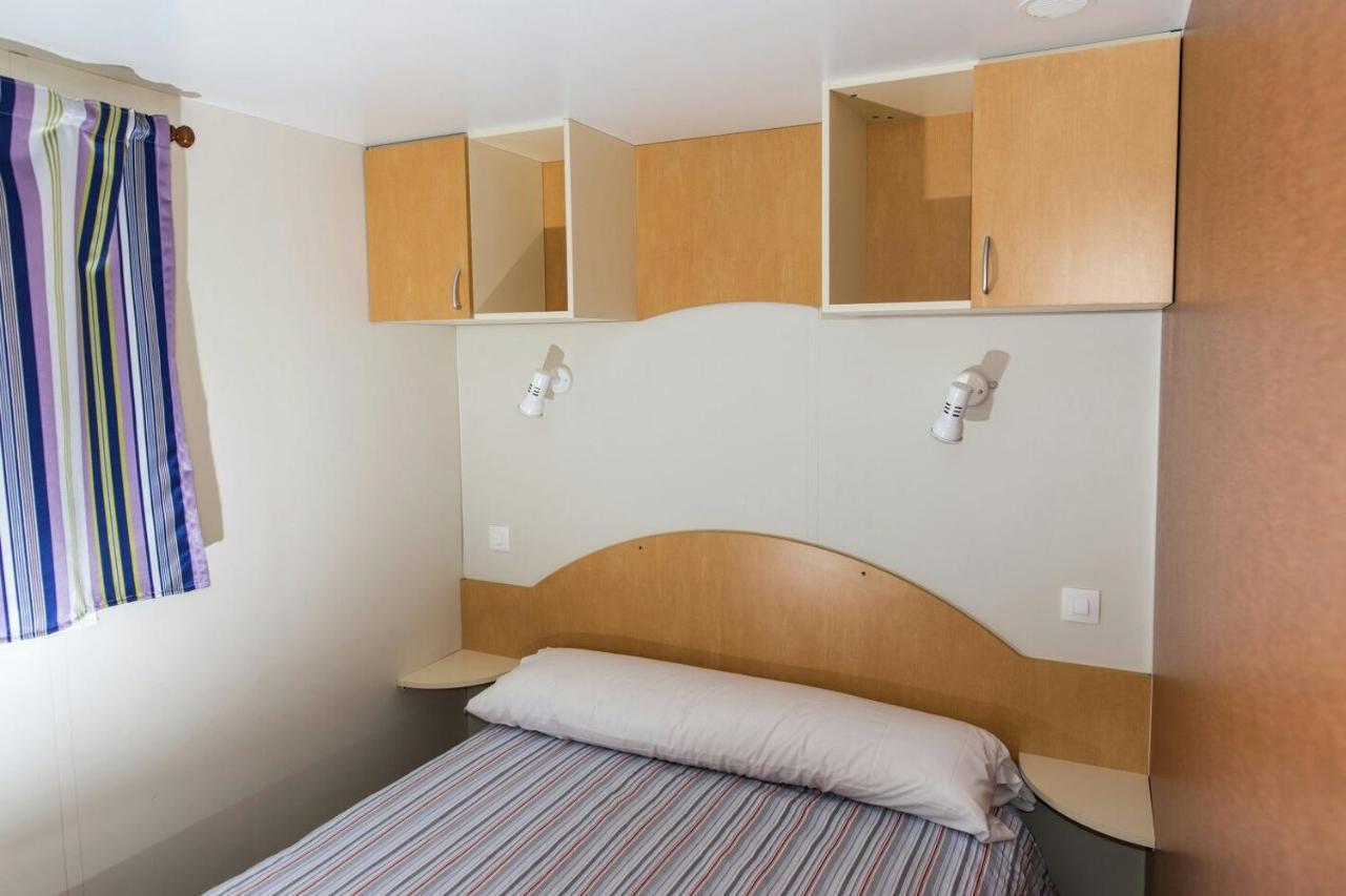 Camping Las Gaviotas Naveces 外观 照片