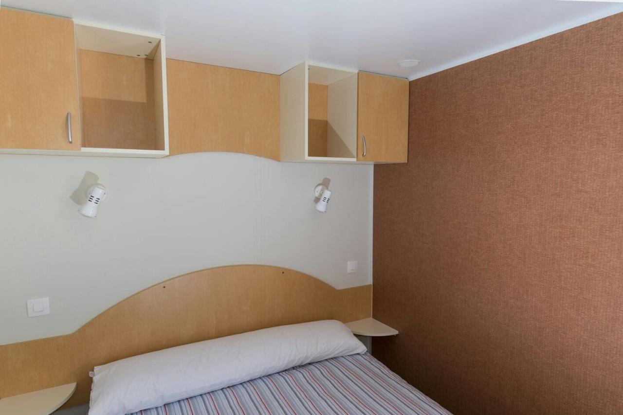 Camping Las Gaviotas Naveces 外观 照片