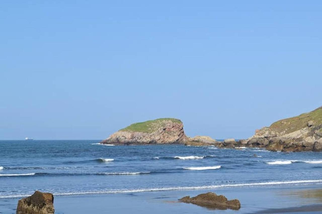 Camping Las Gaviotas Naveces 外观 照片