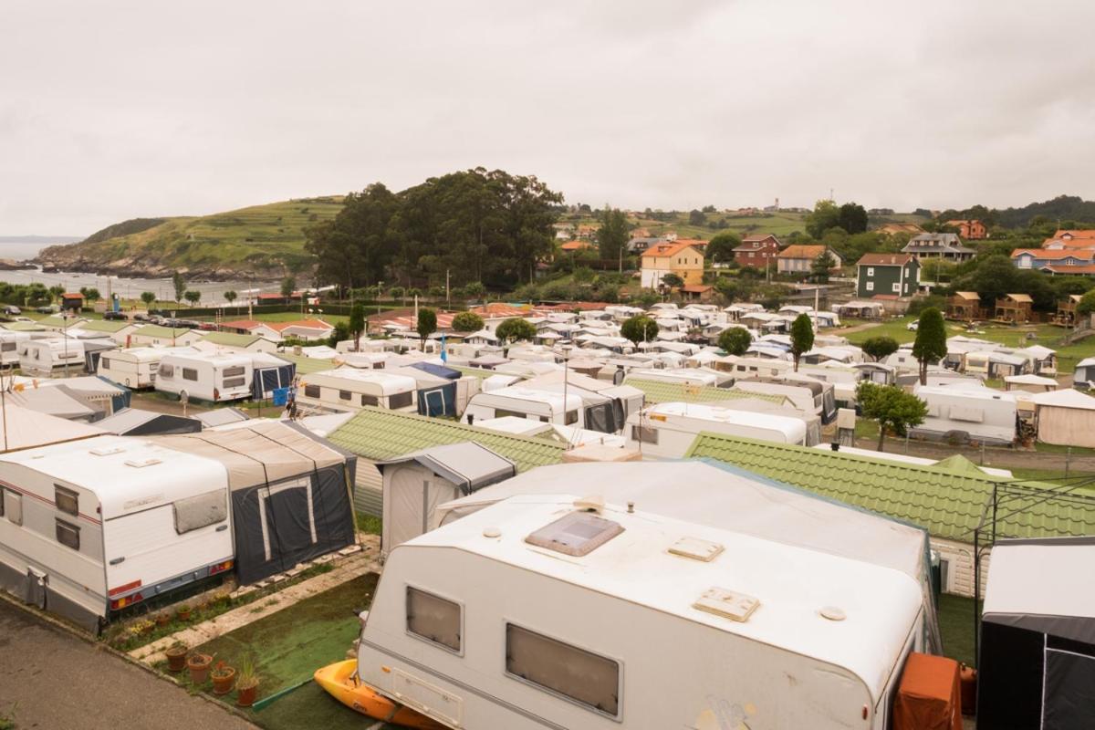 Camping Las Gaviotas Naveces 外观 照片